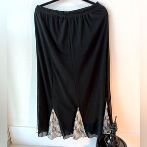COCKTAIL BLACK SKIRT w/ SILVER EMBROIDERY | size XL